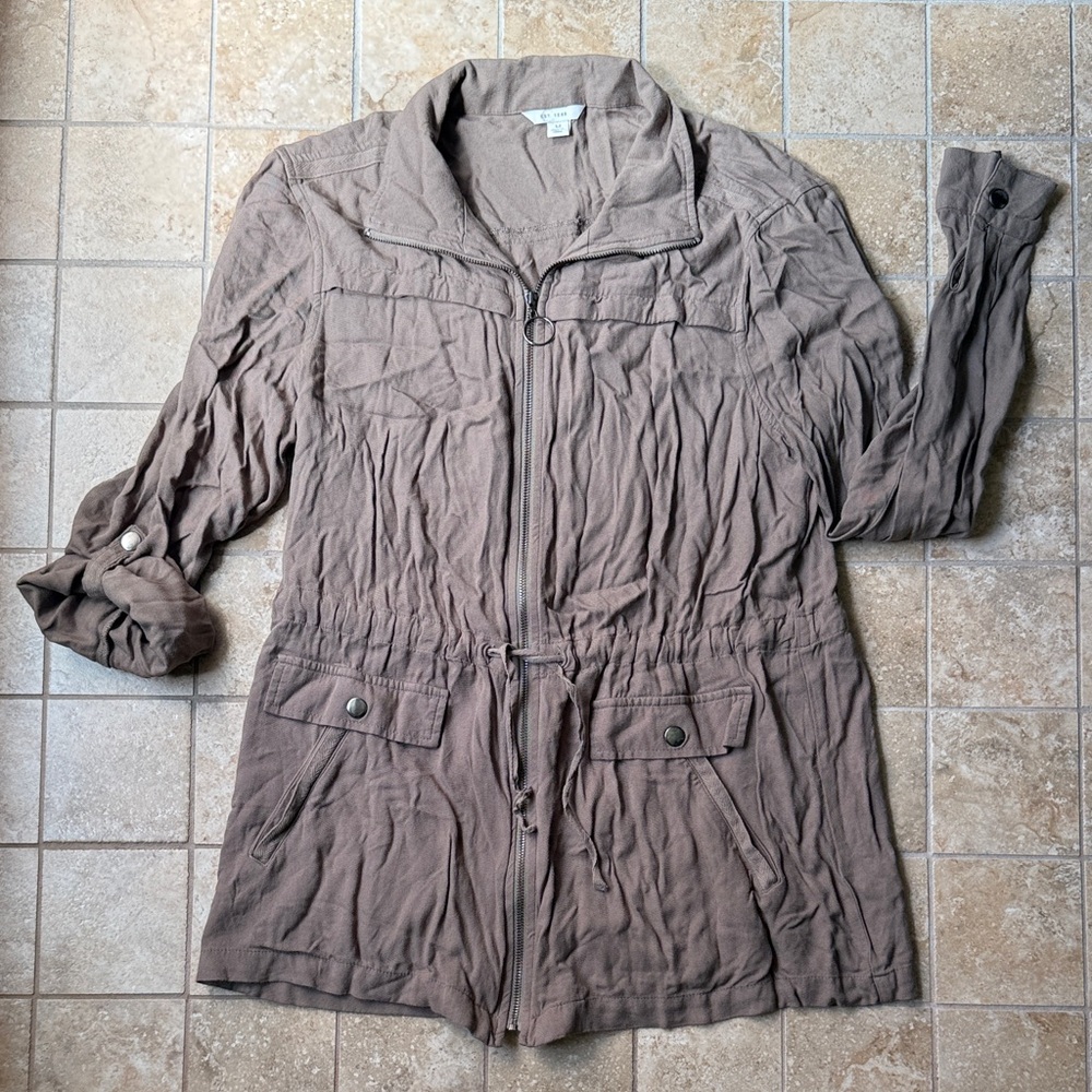 Cato Est. 1946 Taupe Utility Jacket Zipper Front Soft Rayon Snap Roll Sleeves M